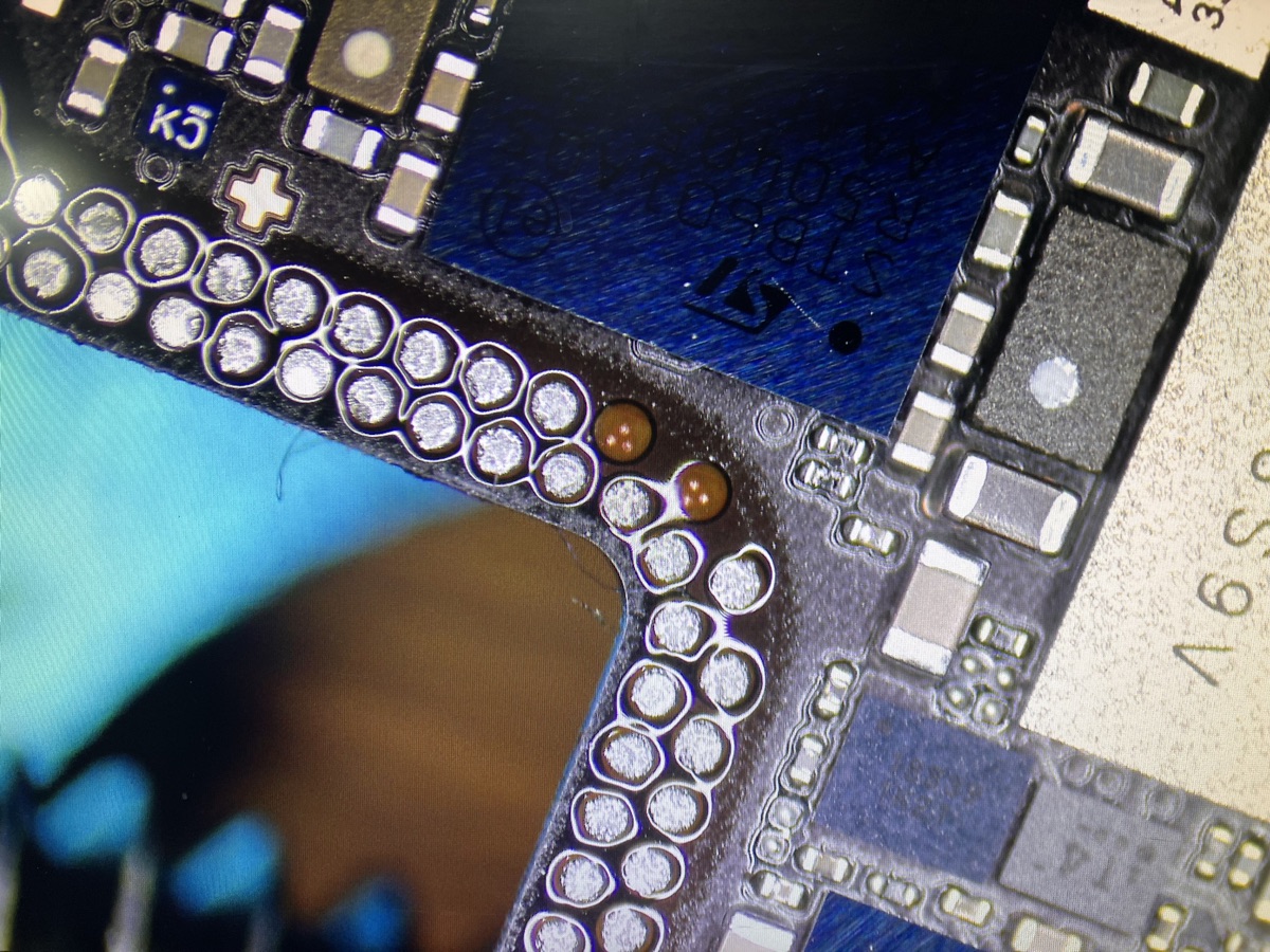 Trabajo de microsoldadura